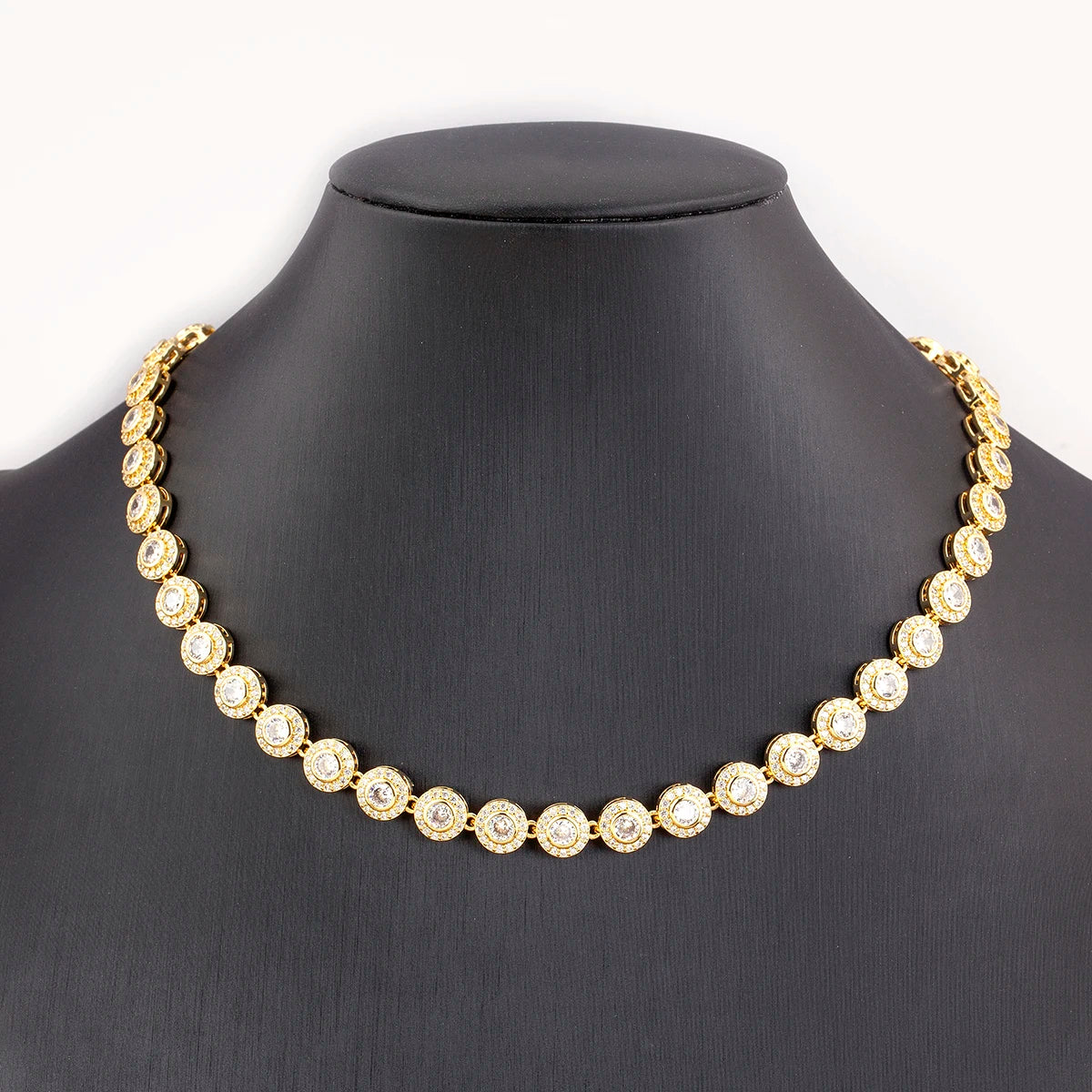 Heart - Round shaped Zircon Necklace